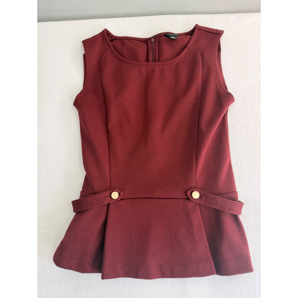 Ann Taylor Peplum Top Women XS Burgundy Sleeveless Gold Button Preppy Blouse